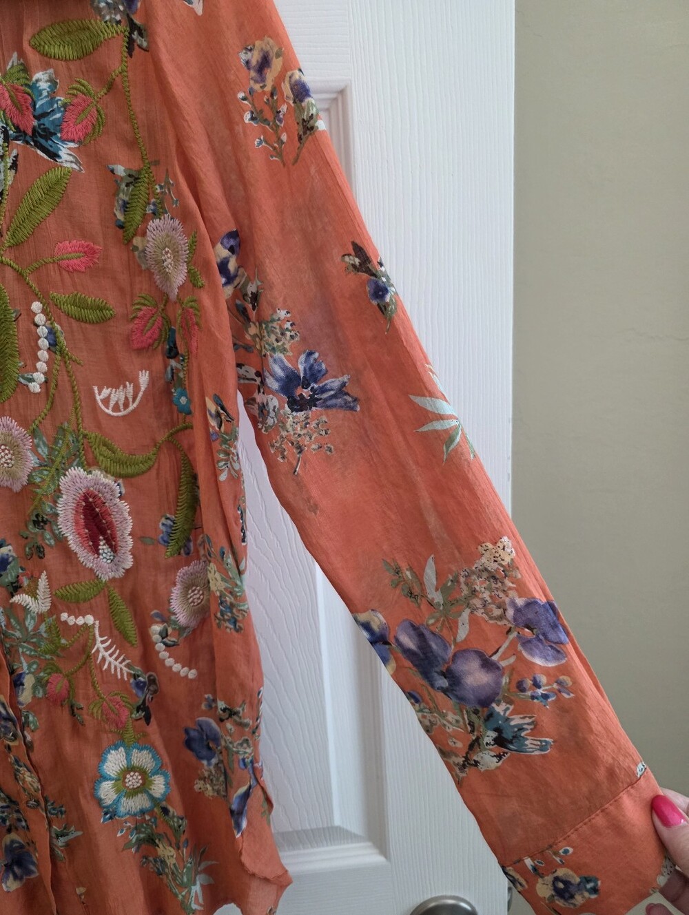 Soft Surroundings Medium Coral Blue Embroidered Blouse Vekvet Collar Long Sleeve - Picture 6 of 10